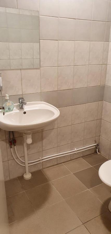 Hostel Maenniku Jk Tallin Zewnętrze zdjęcie